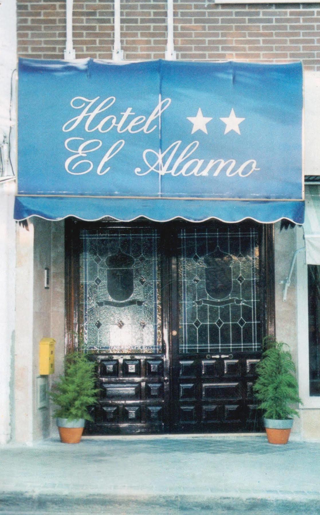 Hotel Restaurante El Alamo Ngoại thất bức ảnh